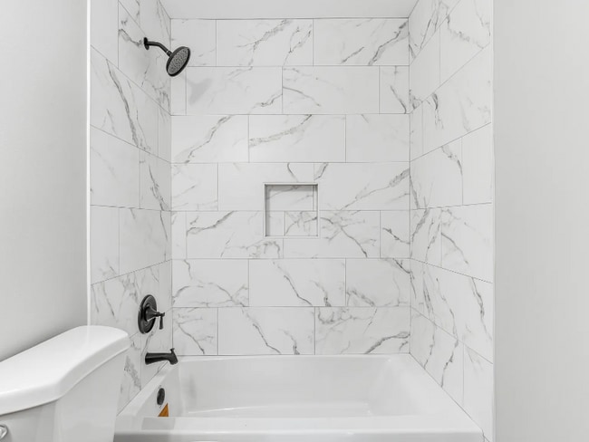 Foto del edificio - 38 Dalton Pl