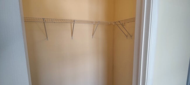 Building Photo - 9 Cambria Ln