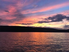 Building Photo - 205 Lakeshore Dr