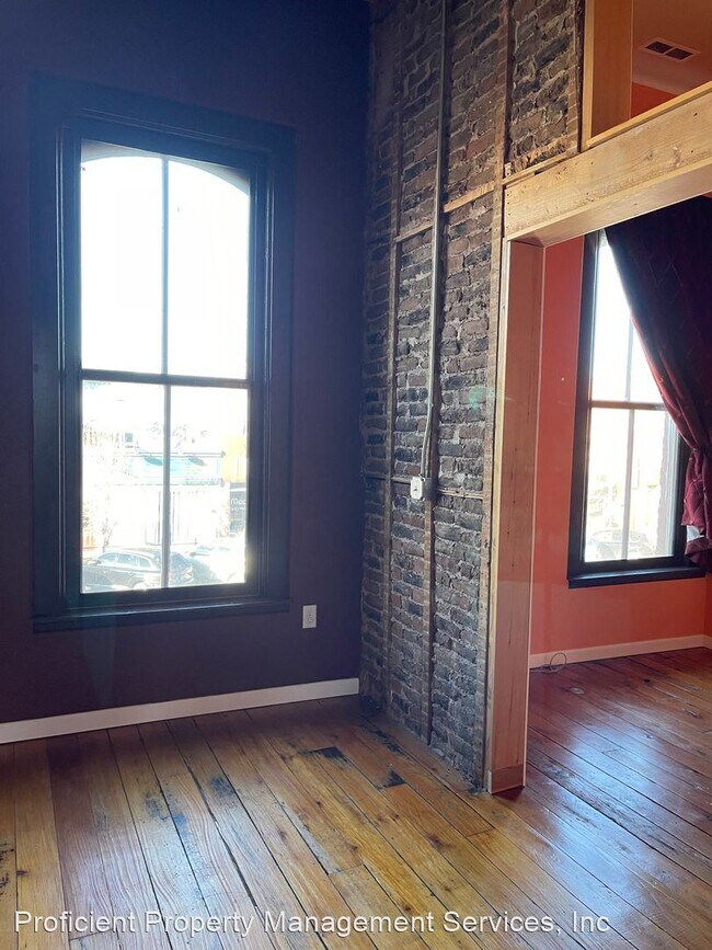 Building Photo - 1 br, 1 bath House - 414 Main St Apt 201
