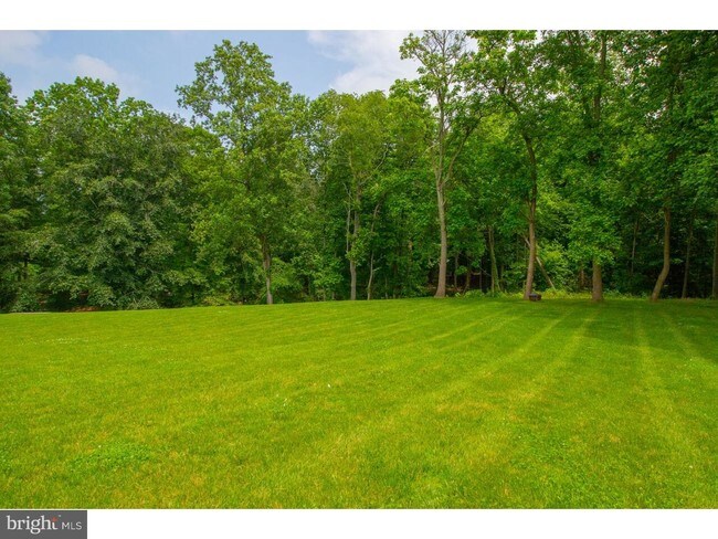 Foto del edificio - 111 Pancoast Pl