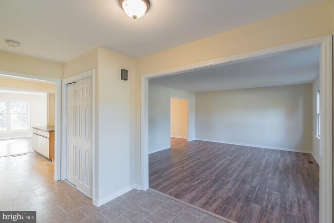 Foto del edificio - 414 Windsor Cir