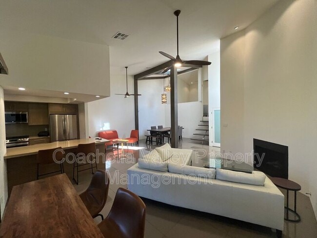 Foto del edificio - 287 S Civic Dr