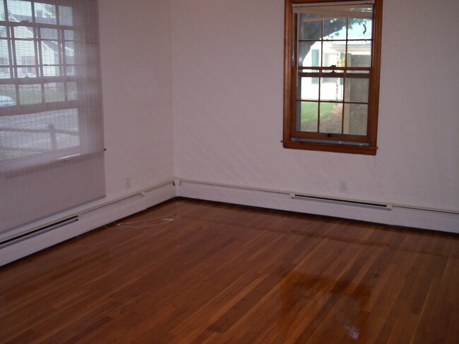 Building Photo - 508 Lee St
