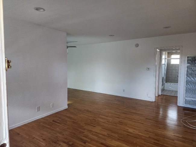 Foto del edificio - 1025 Idaho Ave