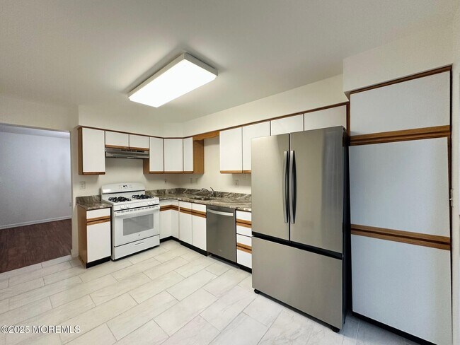 Foto del edificio - 39 Meadow Ln