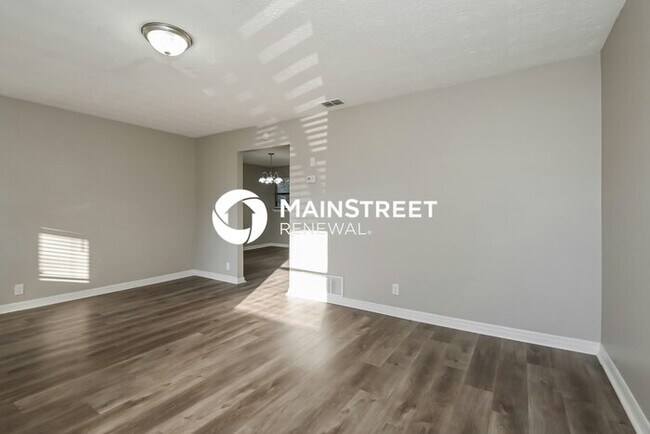 Foto del edificio - 4 Bedroom Pet-Friendly Home in JACKSONVILLE, FL with Main Street Renewal