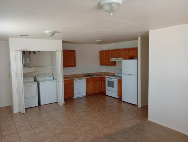 Foto principal - 3 bedroom in Arizona City AZ 85123