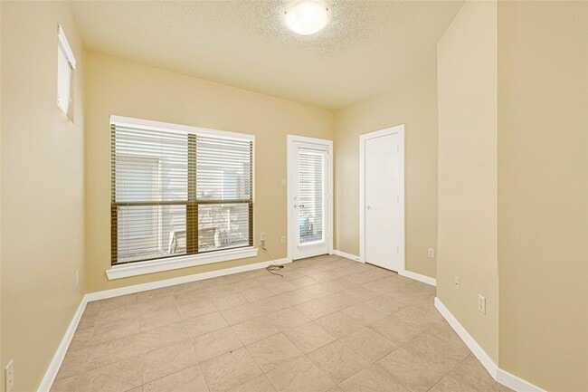 Building Photo - 1148 Bonner St