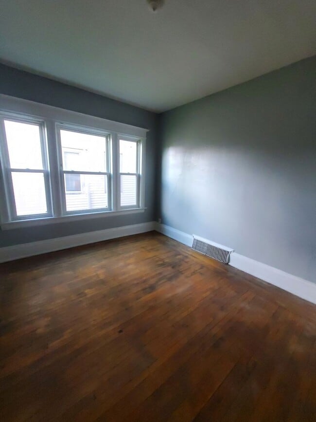 Building Photo - 1228-1230-1230 N 28th St