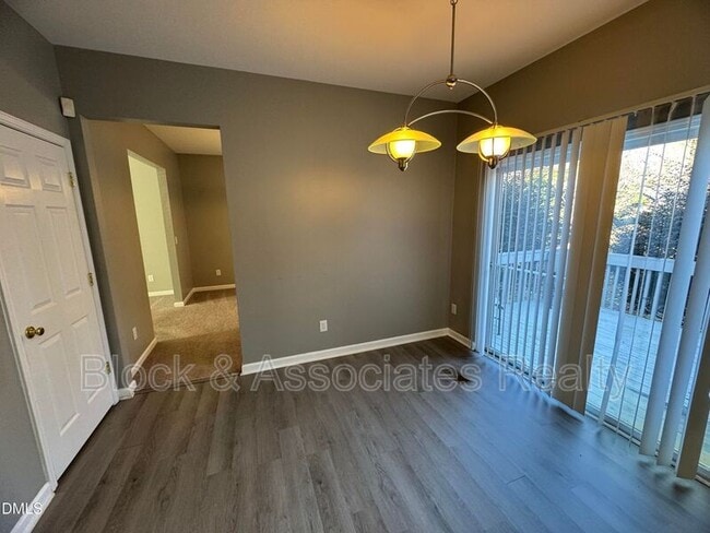 Building Photo - 3228 Forest Mill Cir