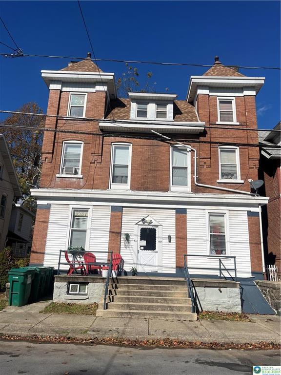 Building Photo - 831 Seneca St