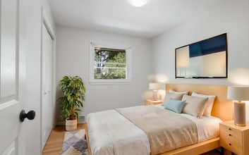 Building Photo - 5954 Kedron St