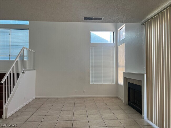 Building Photo - 3220 Tocata Dr