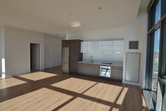 Interior Photo - The Viridian