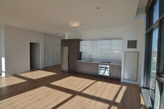 Interior Photo - The Viridian