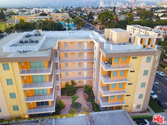 Foto principal - 625 S Pacific Ave