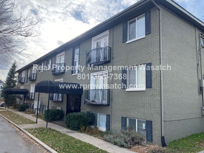 Building Photo - Ensign Apartments