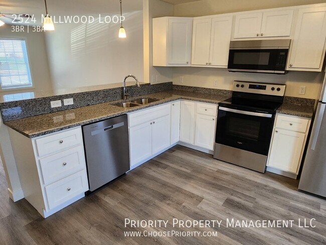 Building Photo - 3BR End unit Townhouse, Harrisonburg