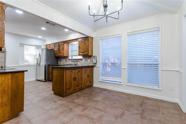 Building Photo - 1703 Mayflower Dr