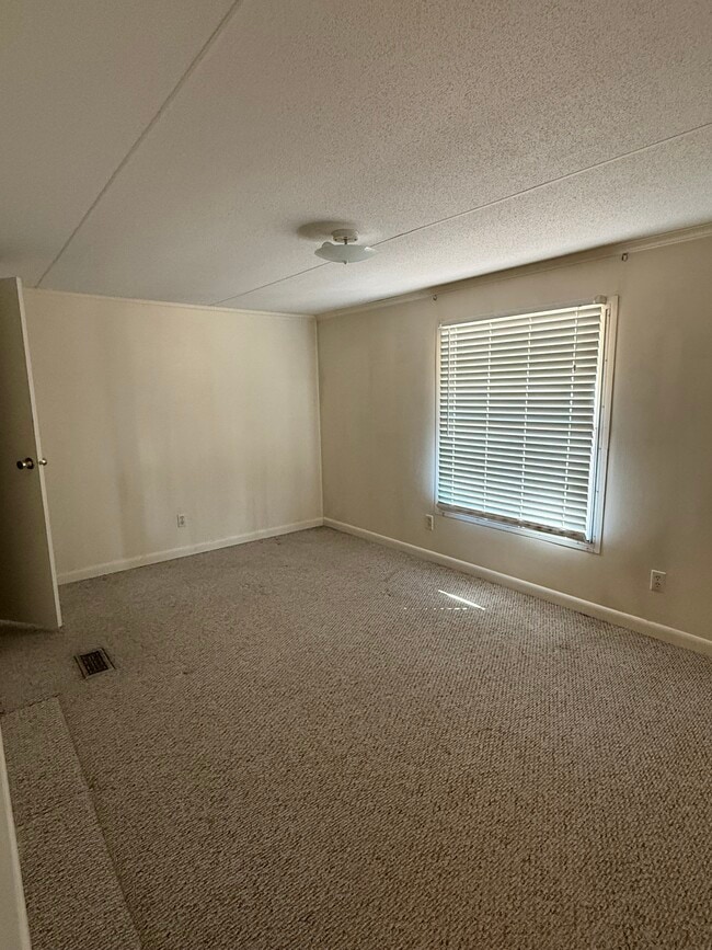 Building Photo - Fleetwood Lot 2 Covington