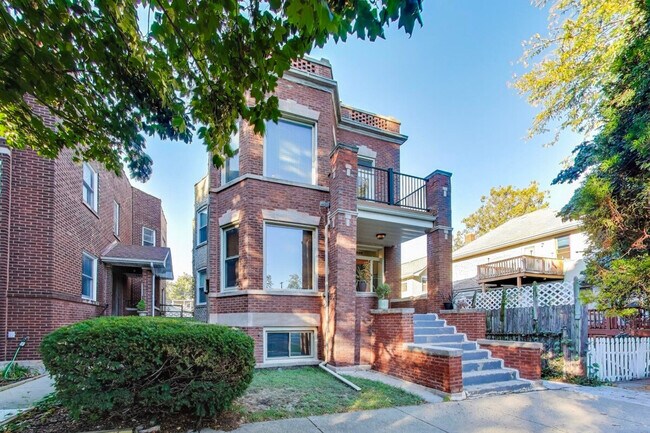 Foto del edificio - 1506 W Thome Ave