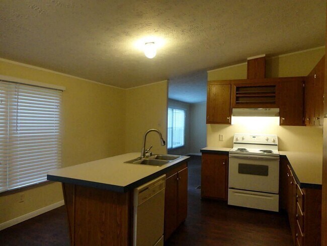 Foto del edificio - 16658 Meadowcroft St