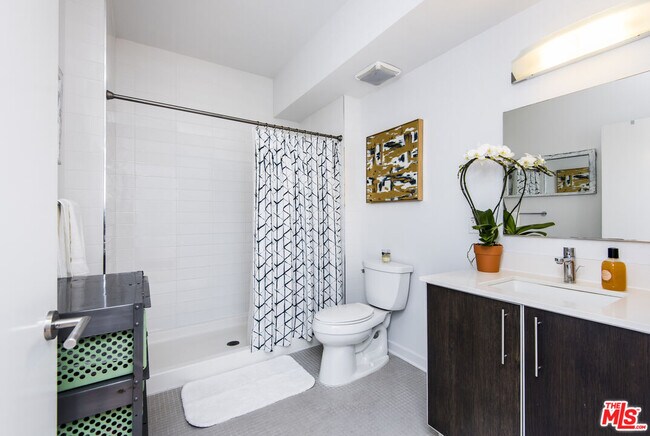 Foto del edificio - 4215 Glencoe Ave