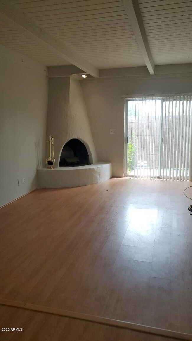 Foto del edificio - 1137 E Rovey Ave