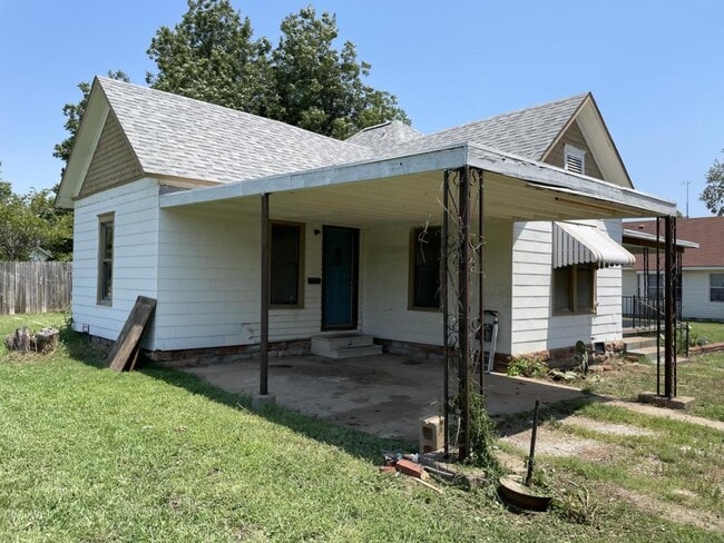Building Photo - 633- A Jackson St