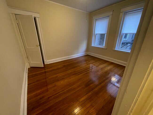 Foto del edificio - 71 Wood Ave
