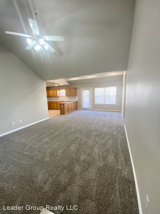 Building Photo - 2 br, 2 bath House - 303 E Modoc