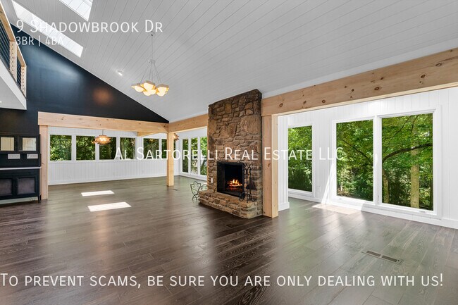 Foto del edificio - 9 Shadowbrook Dr