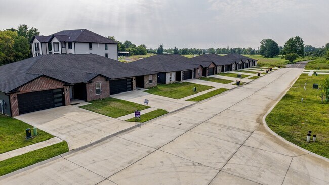 Foto del edificio - 110 Beechwood Ln