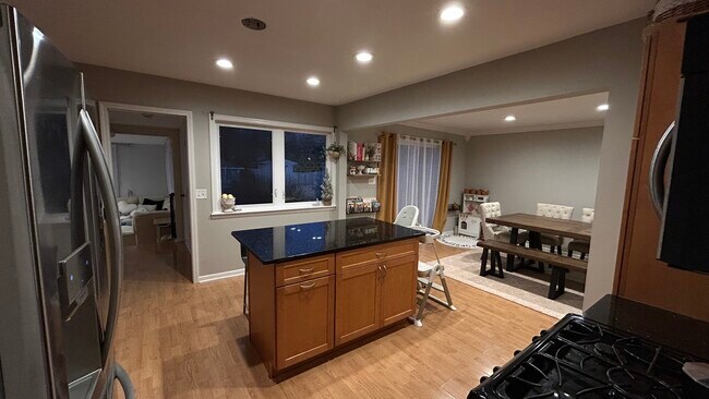 Foto del edificio - 42 W Taylor Rd