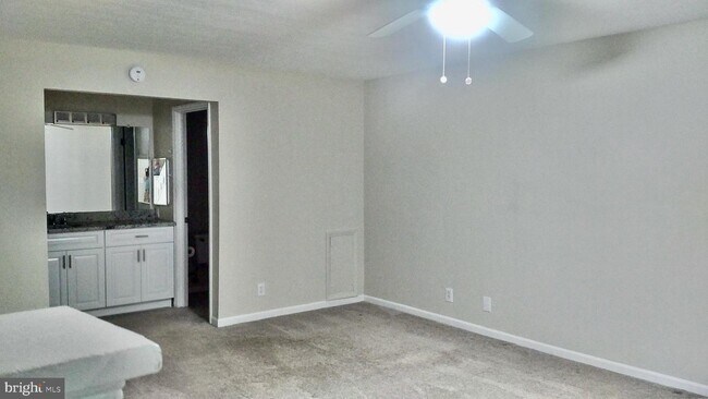Building Photo - 10703 Hampton Mill Terrace