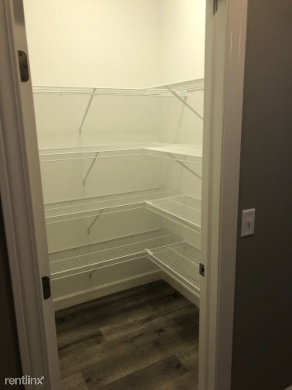 Foto del edificio - 4 br, 3 bath Townhome - 628 Davis St