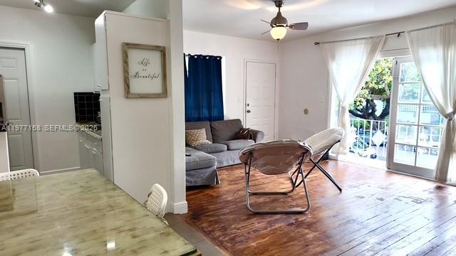 Foto del edificio - 945 Meridian Ave