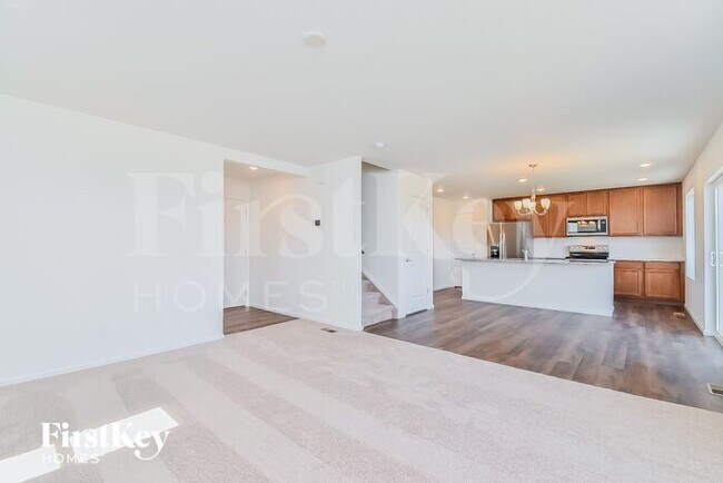 Building Photo - 10730 Luneth Dr