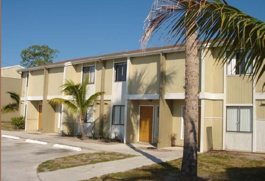 Las Palmas Apartments - Apartments in Fort Pierce, FL | Apartments.com