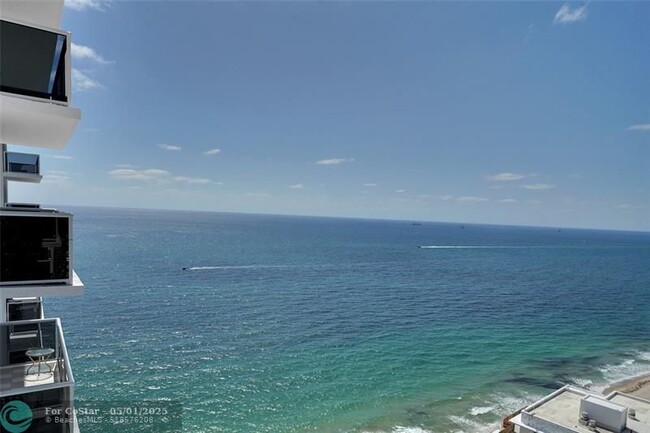 Foto del edificio - 3500 Galt Ocean Dr