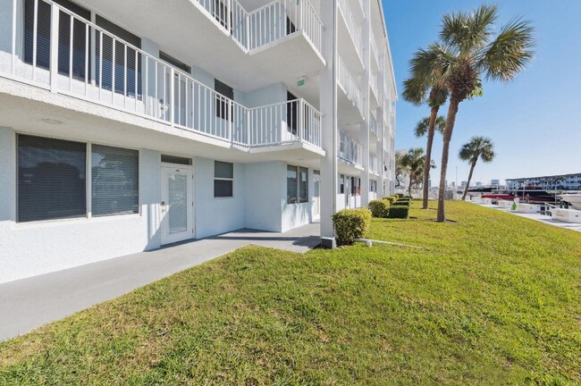 Foto del edificio - 108 Paradise Harbour Blvd