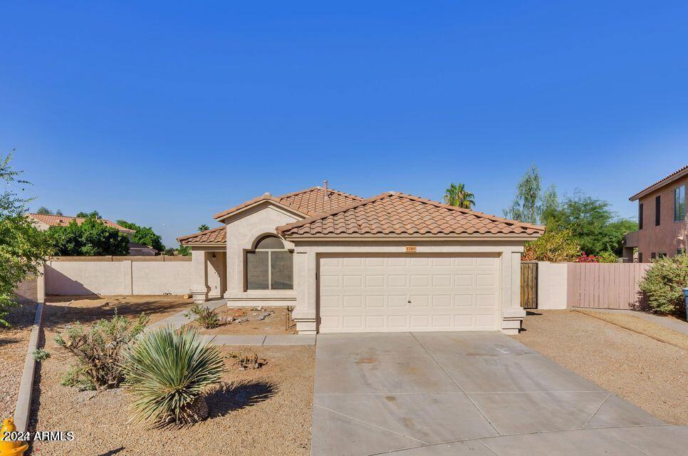 Primary Photo - 1280 W Sparrow Ct