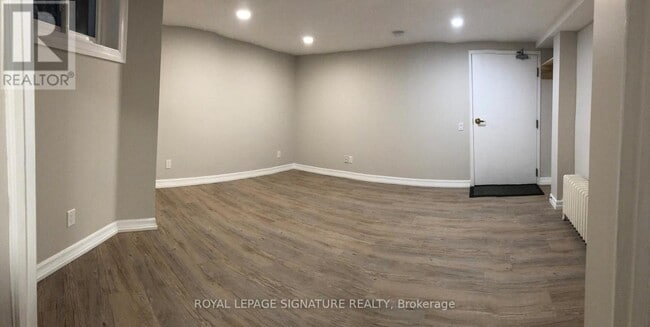 Building Photo - 646 Broadview Ave