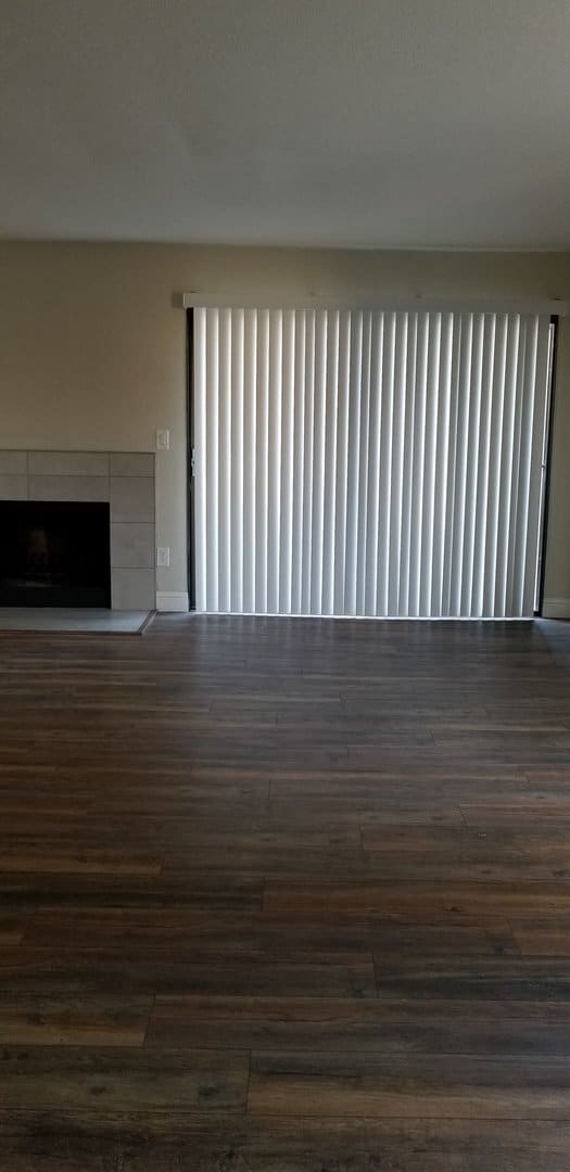 Building Photo - Condo Available Now