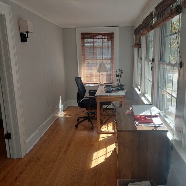 Building Photo - 28 Washington Ave
