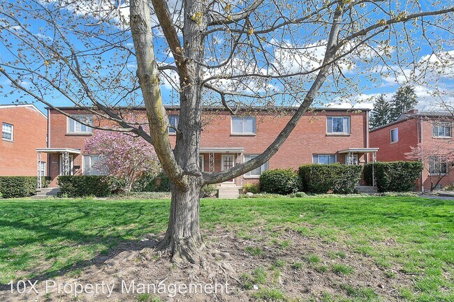 Building Photo - 2 br, 1.5 bath House - 2032 Harwitch Road