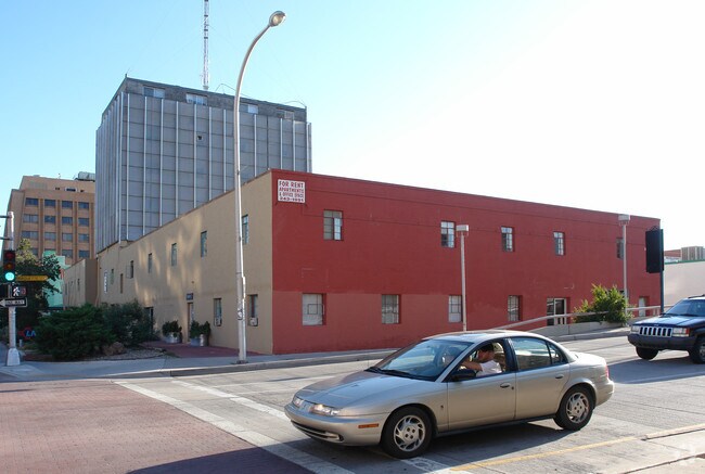 Building Photo - 510 2nd St NW