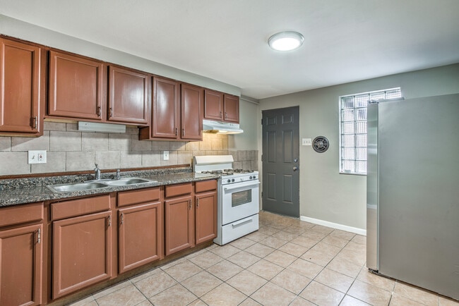 Building Photo - Wild Cherry Apartments