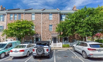 Building Photo - 2954 Yancey Way